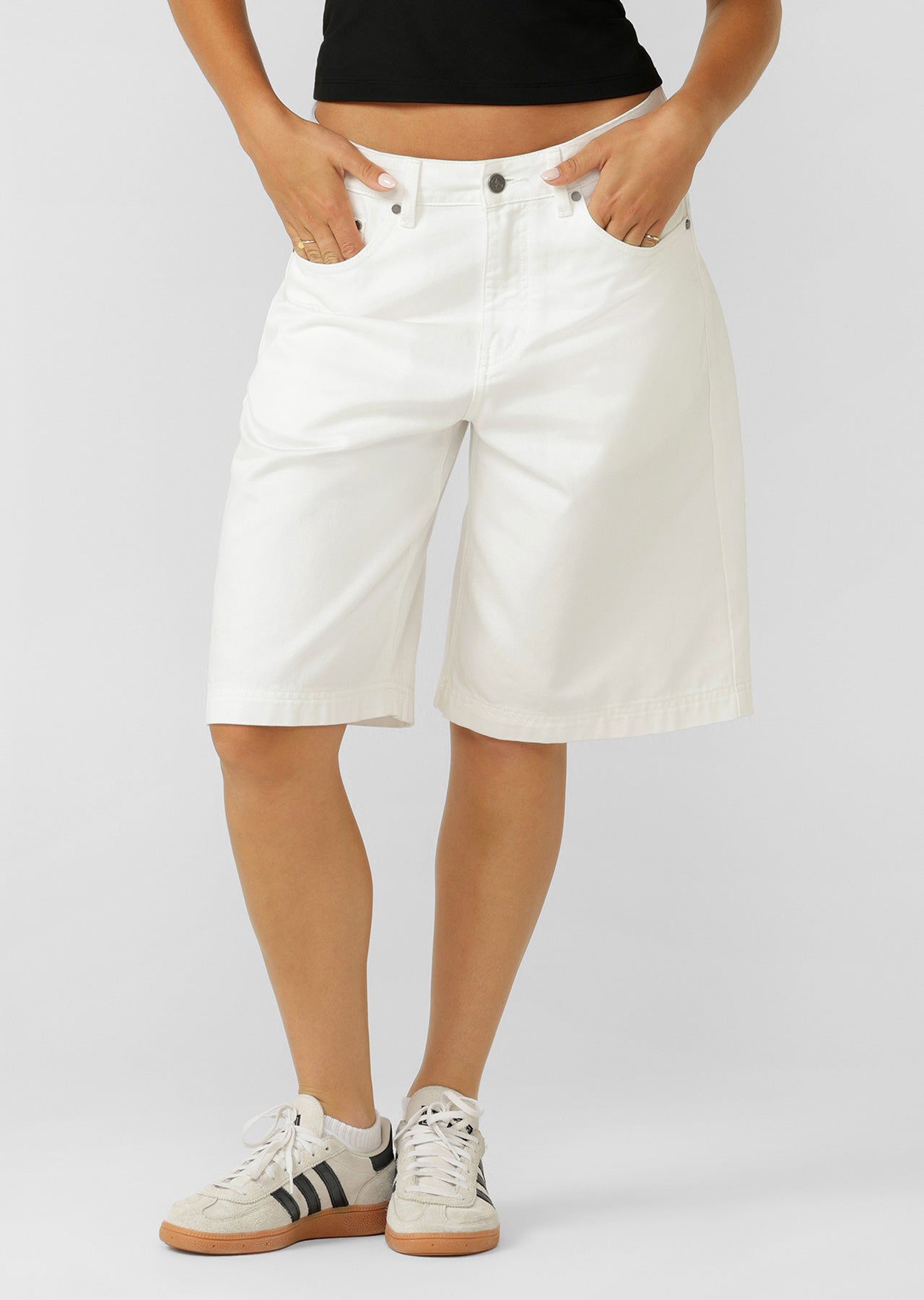 Off Duty Vintage Wash Denim Shorts – Lorna Jane