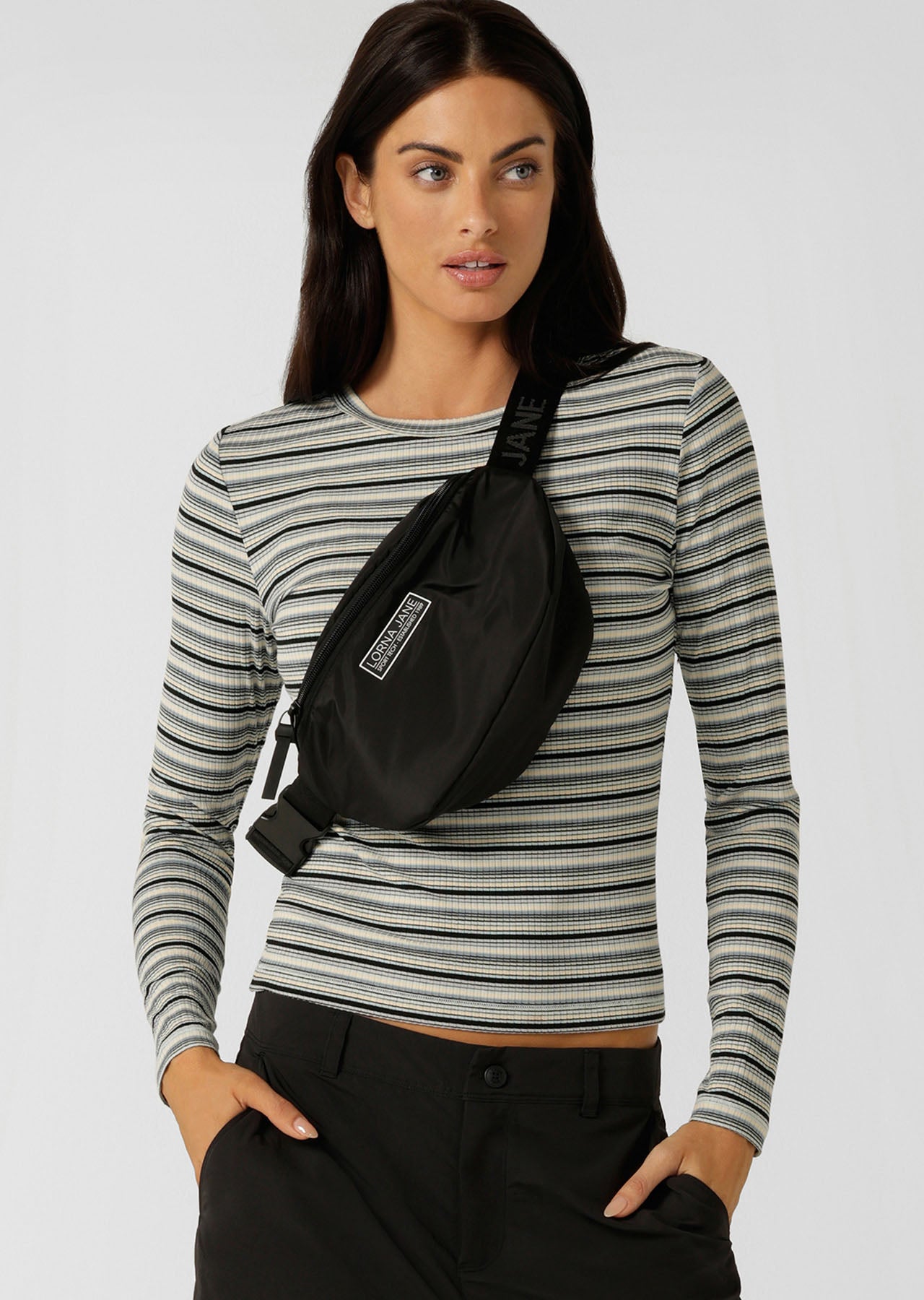 Essential Belt Bag – Lorna Jane