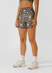 Lorna Jane Ditsy Daisy 12cm Booty Bike Shorts - Ditsy Daisy Print
