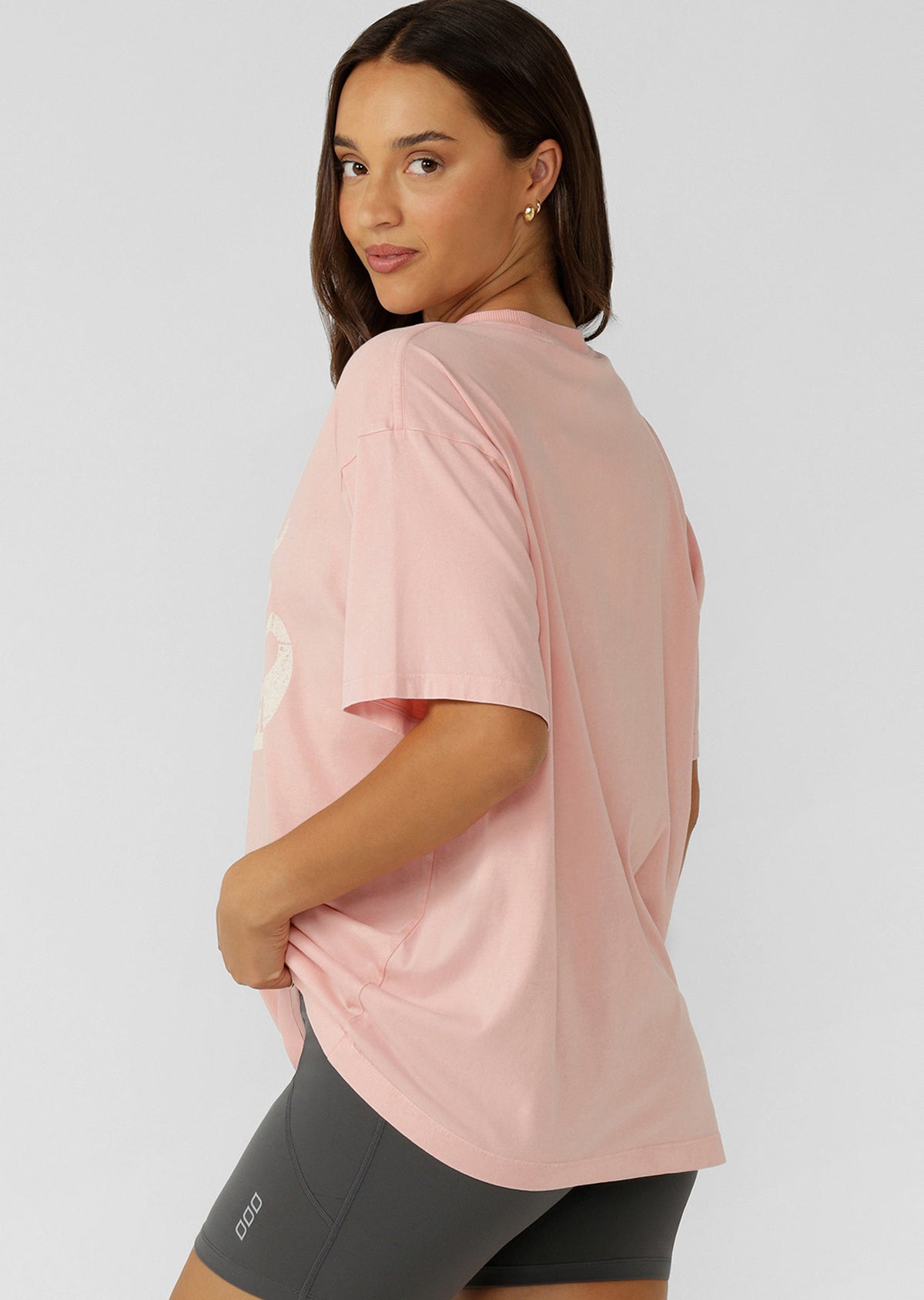 Lorna Jane Sports Club Washed Boyfriend T-Shirt - Washed Wisteria Pink