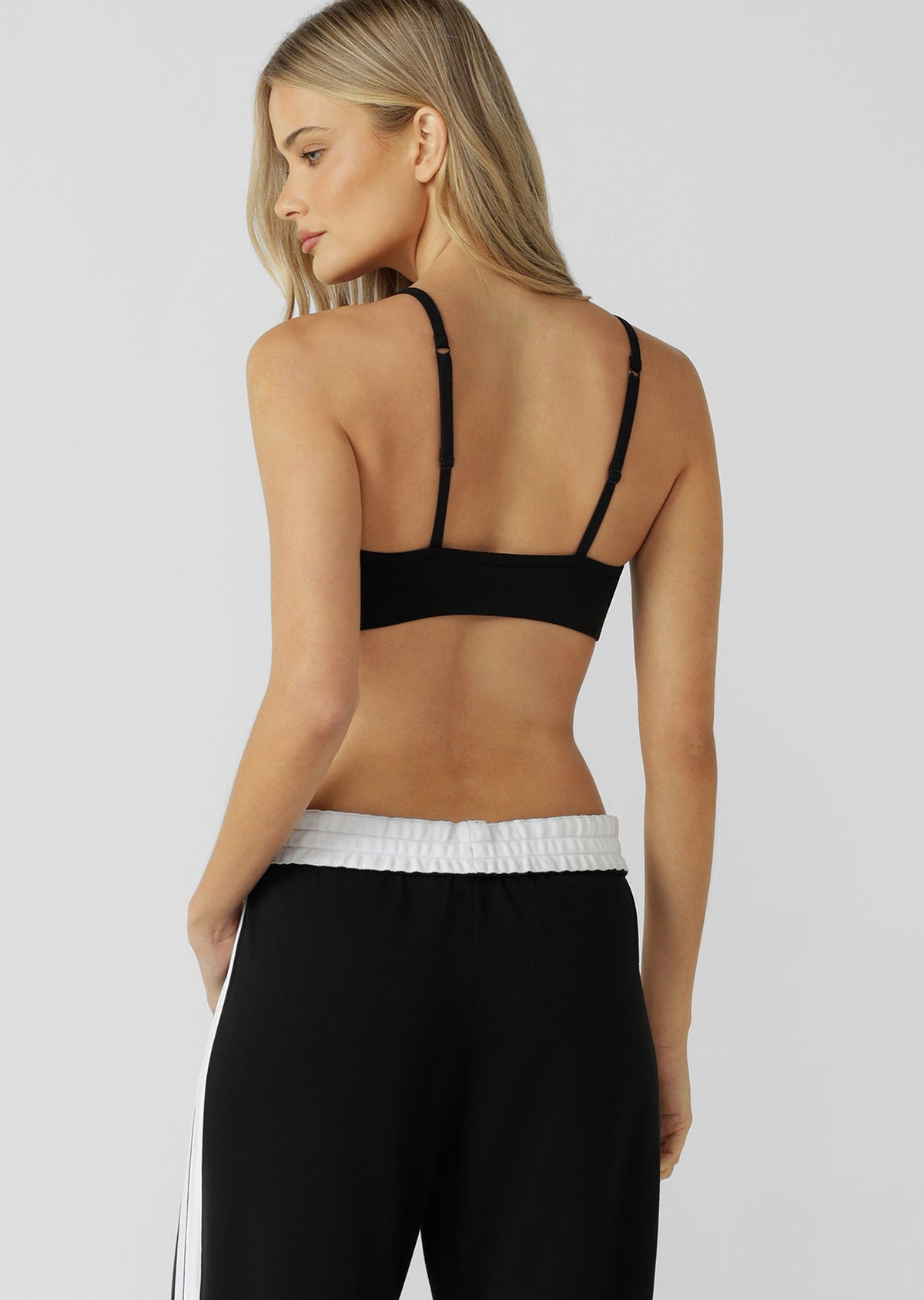 Lorna Jane Iconic Pammy Sports Bra - Recycled Black
