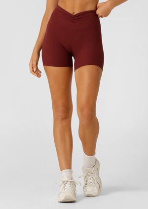 Lorna Jane Dolce Vita Rib 12cm Bike Shorts - Dark Ruby