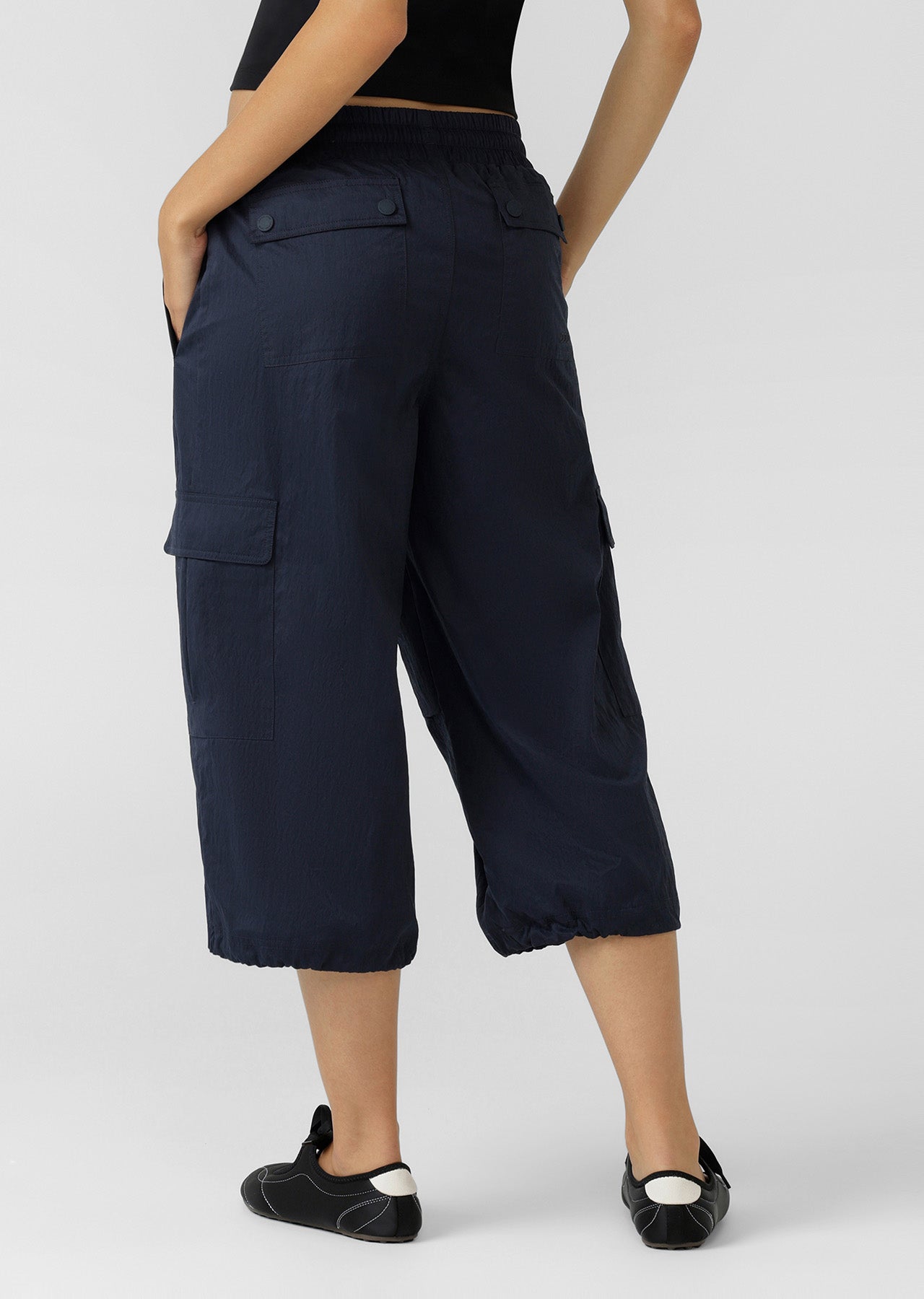 Lorna Jane Go-To Cropped Cargo Pants - Midnight Blue