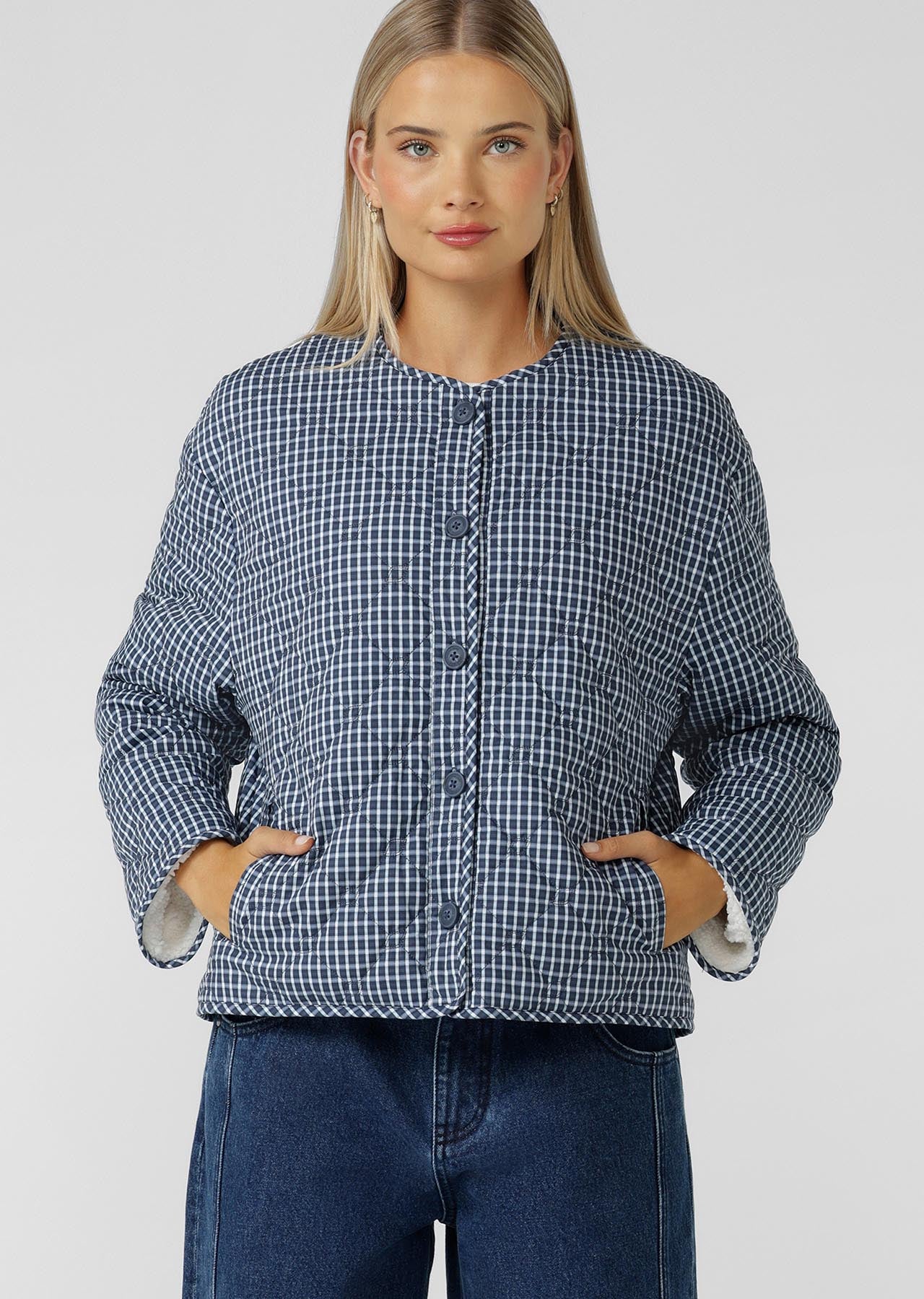 Fieldline Reversible Jacket – Lorna Jane