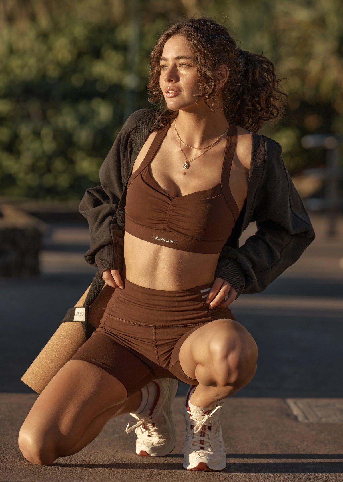 Lorna Jane Bring It All Pocket Sports Bra - Espresso