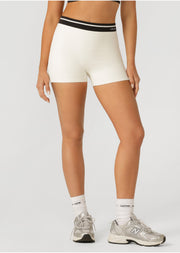 Lorna Jane Drift 9CM Bike Shorts - Porcelain