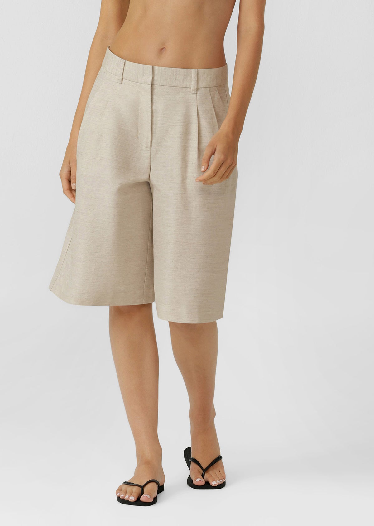 Lorna Jane Hamptons Linen Bermuda Shorts - Natural Marl