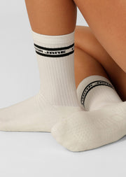 Lorna Jane Pilates Grip Crew Socks - Porcelain/ Black