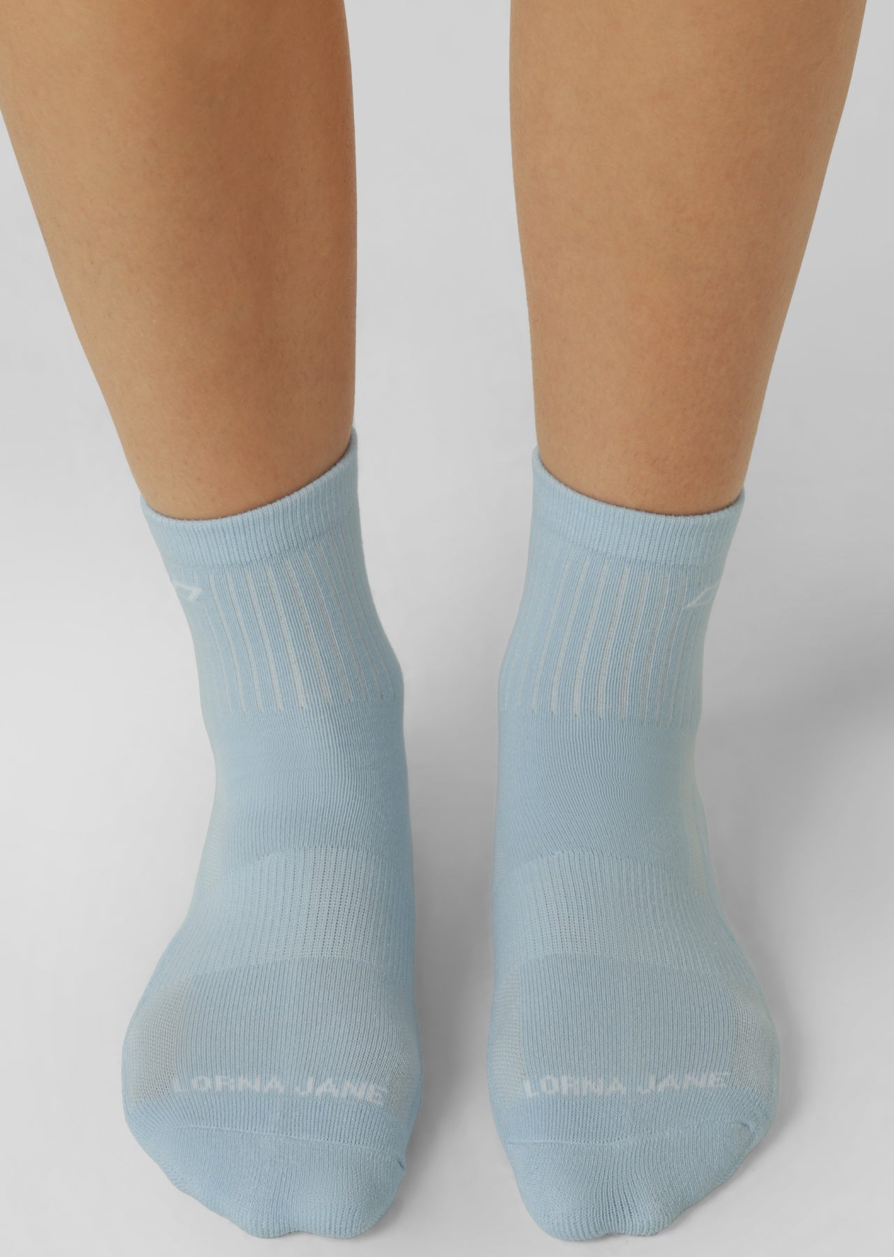 Lorna Jane LJ Quarter Crew Socks - Florence Blue & White