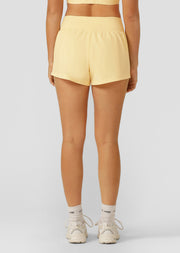 Lorna Jane Amy Stretch & Stride Pocket Run Shorts - Lemon Cream