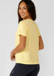 Lorna Jane Amy Dynamic Active V-Neck T-Shirt - Lemon Cream