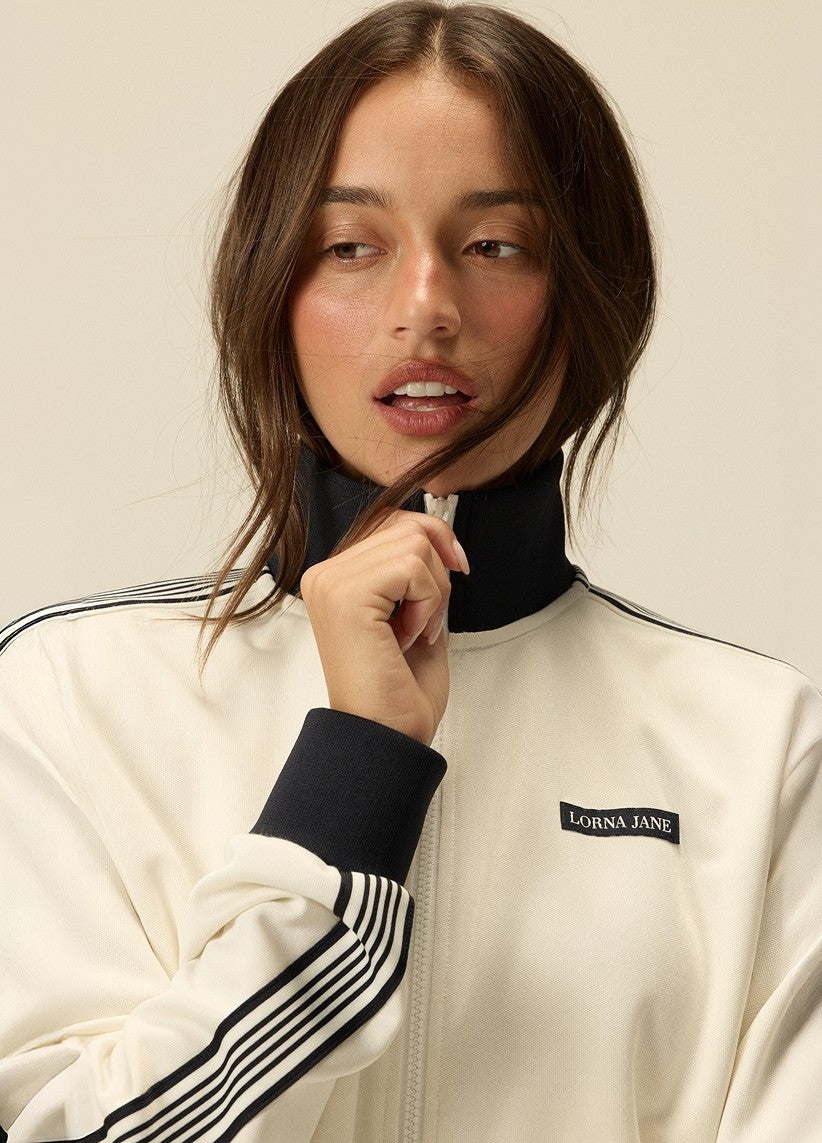 Woman wearing Lorna Jane jacket