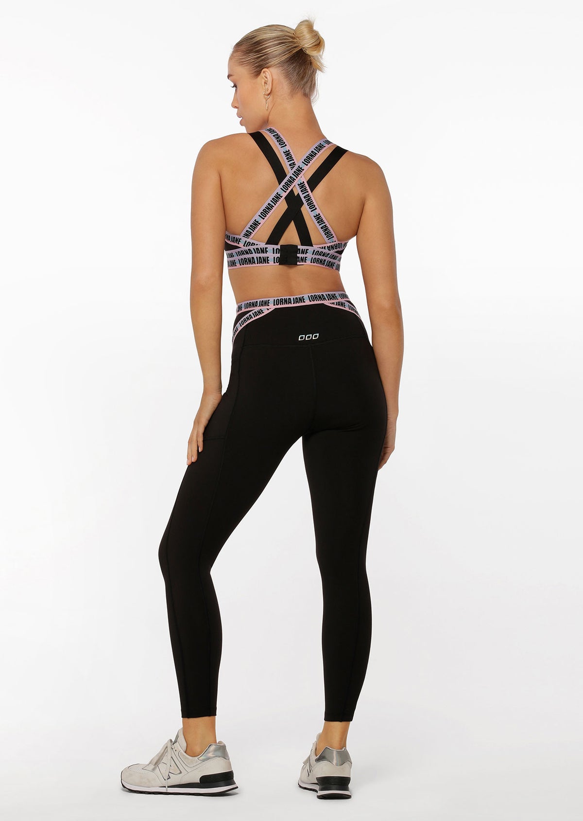 Lorna Jane Metaverse Recycled No Chafe Pocket Ankle Biter Leggings - Black