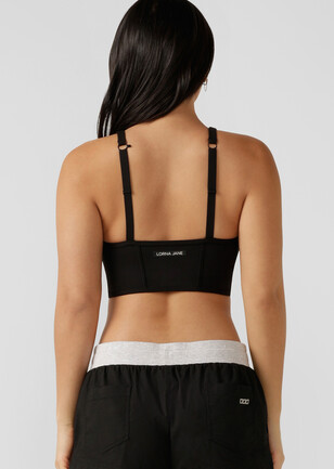 Hanes The Absolute Workout Sports Bra in Valsad - Dealers